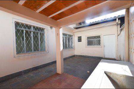 Casa para alugar com 280m², 5 quartos e 1 vagaÁrea de Serviço