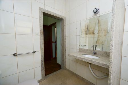 Casa para alugar com 280m², 5 quartos e 1 vagaBanheiro Suite