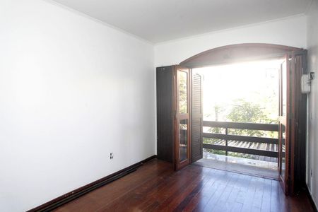 Casa à venda com 450m², 5 quartos e 2 vagasQuarto 2