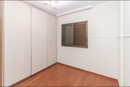 Apartamento à venda com 118m², 3 quartos e 2 vagas Apartamento à venda com 118m², 3 quartos e 2 vagasQuarto 2