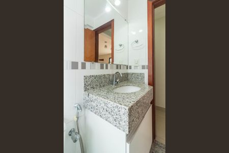 Apartamento à venda com 118m², 3 quartos e 2 vagas Apartamento à venda com 118m², 3 quartos e 2 vagasBanheiro