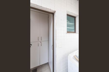 Apartamento à venda com 118m², 3 quartos e 2 vagas Apartamento à venda com 118m², 3 quartos e 2 vagasÁrea de Serviço