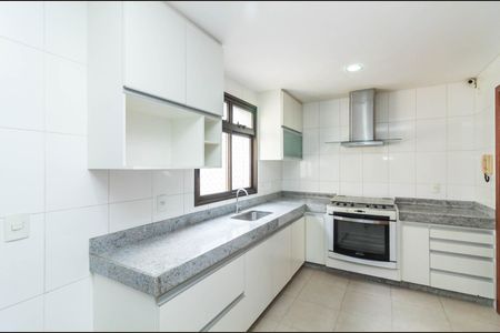 Apartamento à venda com 118m², 3 quartos e 2 vagas Apartamento à venda com 118m², 3 quartos e 2 vagasCozinha