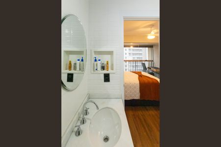 Apartamento à venda com 28m², 1 quarto e sem vaga Apartamento à venda com 28m², 1 quarto e sem vagaBanheiro da Suíte