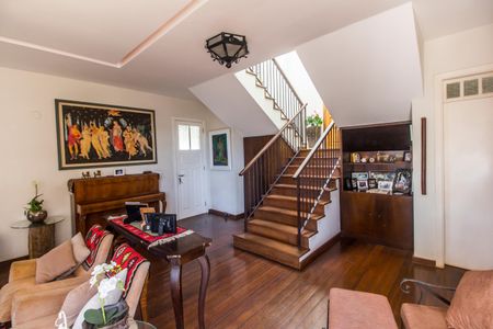 Casa de condomínio à venda com 1480m², 4 quartos e 9 vagas Casa de condomínio à venda com 1480m², 4 quartos e 9 vagasSala 2