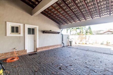 Casa de condomínio à venda com 1480m², 4 quartos e 9 vagas Casa de condomínio à venda com 1480m², 4 quartos e 9 vagasÁrea comum