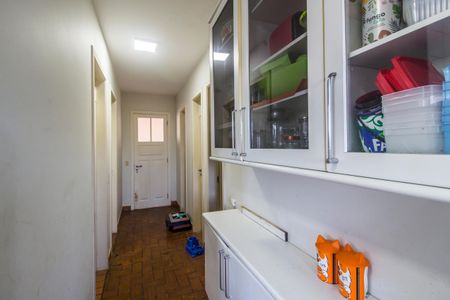 Casa de condomínio à venda com 1480m², 4 quartos e 9 vagas Casa de condomínio à venda com 1480m², 4 quartos e 9 vagasÁrea de Serviço