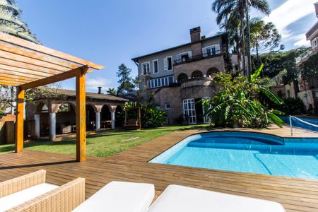 Casa de condomínio à venda com 1480m², 4 quartos e 9 vagas Casa de condomínio à venda com 1480m², 4 quartos e 9 vagasÁrea comum