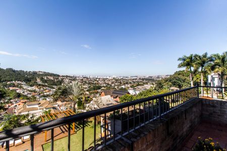 Casa de condomínio à venda com 1480m², 4 quartos e 9 vagas Casa de condomínio à venda com 1480m², 4 quartos e 9 vagasVaranda