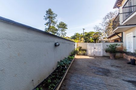 Casa de condomínio à venda com 1480m², 4 quartos e 9 vagas Casa de condomínio à venda com 1480m², 4 quartos e 9 vagasÁrea comum