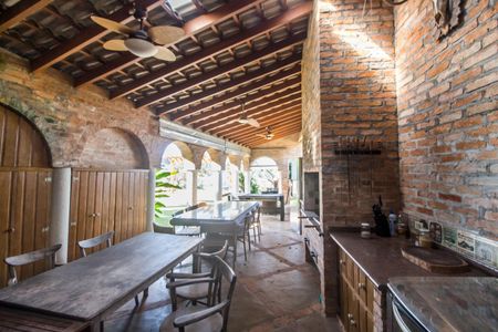 Casa de condomínio à venda com 1480m², 4 quartos e 9 vagas Casa de condomínio à venda com 1480m², 4 quartos e 9 vagasÁrea comum