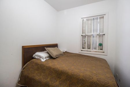 Casa de condomínio à venda com 1480m², 4 quartos e 9 vagas Casa de condomínio à venda com 1480m², 4 quartos e 9 vagasQuarto de Serviço