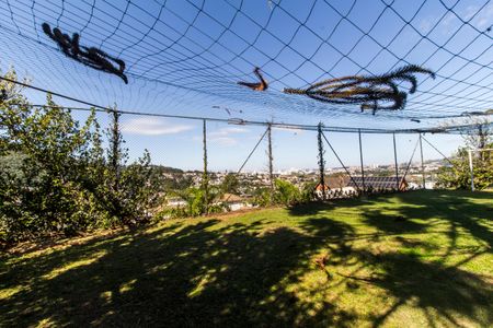 Casa de condomínio à venda com 1480m², 4 quartos e 9 vagas Casa de condomínio à venda com 1480m², 4 quartos e 9 vagasÁrea comum