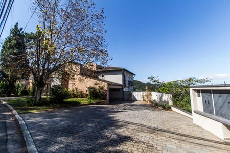 Casa de condomínio à venda com 1480m², 4 quartos e 9 vagas Casa de condomínio à venda com 1480m², 4 quartos e 9 vagasÁrea comum