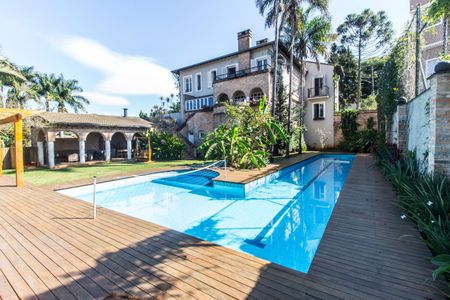 Casa de condomínio à venda com 1480m², 4 quartos e 9 vagas Casa de condomínio à venda com 1480m², 4 quartos e 9 vagasÁrea comum