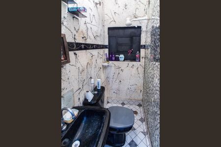 Casa à venda com 249m², 3 quartos e 2 vagas Casa à venda com 249m², 3 quartos e 2 vagasBanheiro 1