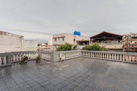 Casa à venda com 249m², 3 quartos e 2 vagas Casa à venda com 249m², 3 quartos e 2 vagasTerraço