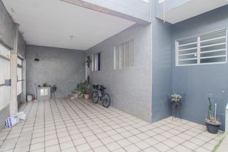 Casa à venda com 249m², 3 quartos e 2 vagas Casa à venda com 249m², 3 quartos e 2 vagasGaragem