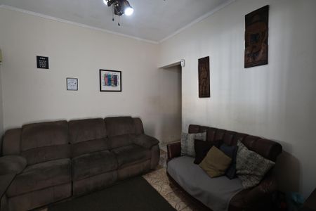 Casa à venda com 130m², 2 quartos e 2 vagasSala