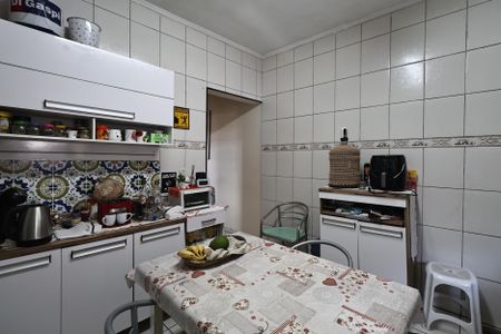 Casa à venda com 130m², 2 quartos e 2 vagasCozinha