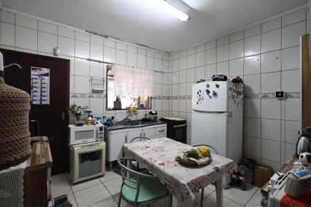 Casa à venda com 130m², 2 quartos e 2 vagasCozinha