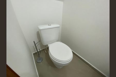 Casa para alugar com 193m², 3 quartos e 6 vagas Casa para alugar com 193m², 3 quartos e 6 vagasLavabo