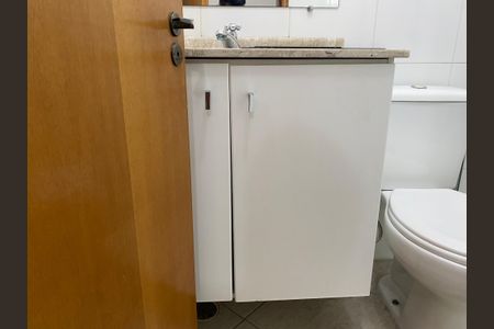 Casa para alugar com 193m², 3 quartos e 6 vagas Casa para alugar com 193m², 3 quartos e 6 vagasBanheiro Suíte 2