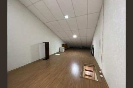 Casa para alugar com 193m², 3 quartos e 6 vagas Casa para alugar com 193m², 3 quartos e 6 vagasSótão