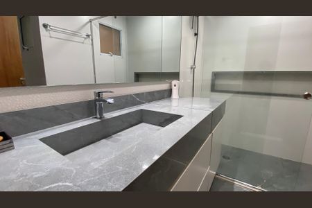 Casa para alugar com 193m², 3 quartos e 6 vagas Casa para alugar com 193m², 3 quartos e 6 vagasBanheiro Suíte 1