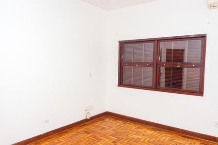 Casa à venda com 250m², 5 quartos e 4 vagas Casa à venda com 250m², 5 quartos e 4 vagasQuarto 1