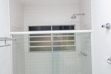 Casa à venda com 250m², 5 quartos e 4 vagas Casa à venda com 250m², 5 quartos e 4 vagasBanheiro 1