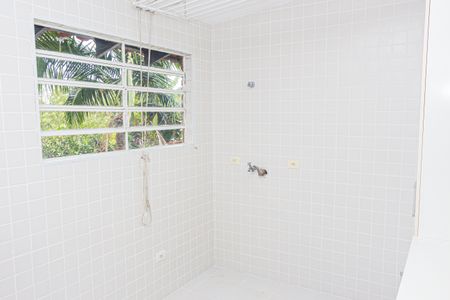 Casa à venda com 250m², 5 quartos e 4 vagas Casa à venda com 250m², 5 quartos e 4 vagasÁrea de Serviço