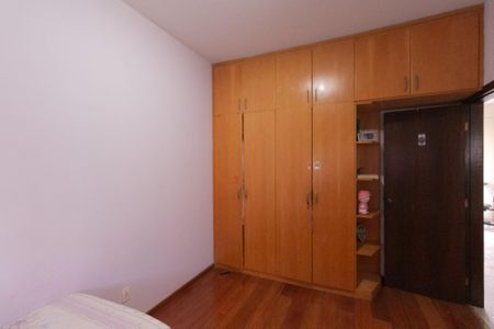 Casa à venda com 360m², 4 quartos e 3 vagas Casa à venda com 360m², 4 quartos e 3 vagasQuarto de Serviço
