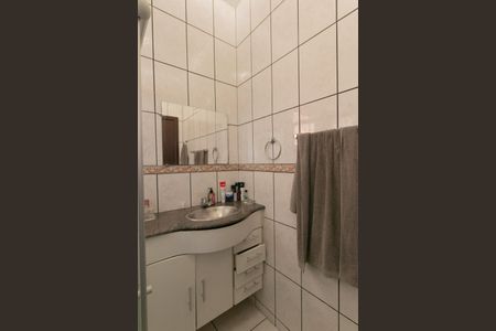 Casa à venda com 360m², 4 quartos e 3 vagas Casa à venda com 360m², 4 quartos e 3 vagasBanheiro 3
