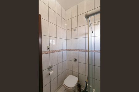 Casa à venda com 360m², 4 quartos e 3 vagas Casa à venda com 360m², 4 quartos e 3 vagasBanheiro 3