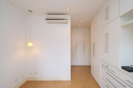 Apartamento à venda com 125m², 3 quartos e 3 vagas Apartamento à venda com 125m², 3 quartos e 3 vagasFoto 28