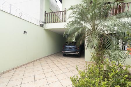 Casa à venda com 204m², 3 quartos e 4 vagas Casa à venda com 204m², 3 quartos e 4 vagasGaragem