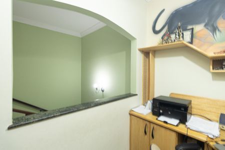 Casa à venda com 204m², 3 quartos e 4 vagas Casa à venda com 204m², 3 quartos e 4 vagasEscritório