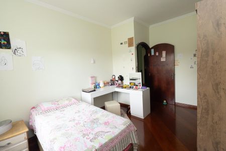 Casa à venda com 204m², 3 quartos e 4 vagas Casa à venda com 204m², 3 quartos e 4 vagasQuarto 1