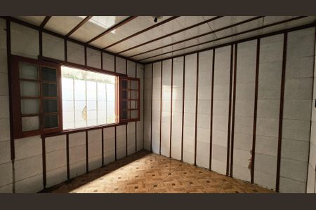 Casa à venda com 108m², 3 quartos e 3 vagas Casa à venda com 108m², 3 quartos e 3 vagasQuarto 2