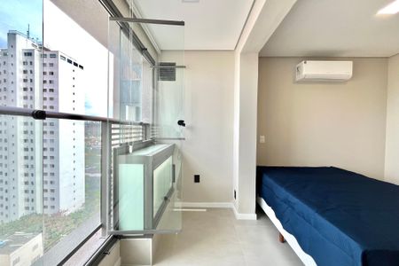 Studio à venda com 26m², 1 quarto e sem vaga Studio à venda com 26m², 1 quarto e sem vagaVaranda Studio