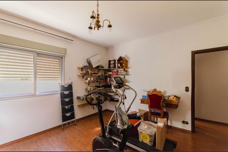 Casa à venda com 600m², 5 quartos e 6 vagas Casa à venda com 600m², 5 quartos e 6 vagasQuarto 3