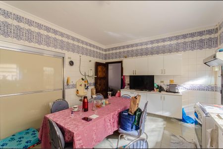 Casa à venda com 600m², 5 quartos e 6 vagas Casa à venda com 600m², 5 quartos e 6 vagasCozinha