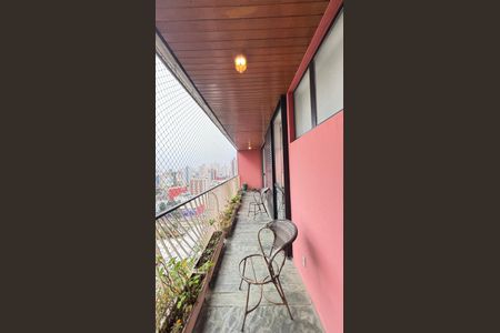 Apartamento à venda com 298m², 3 quartos e 3 vagas Apartamento à venda com 298m², 3 quartos e 3 vagasSuíte 3 Varanda