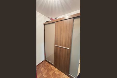 Apartamento à venda com 298m², 3 quartos e 3 vagas Apartamento à venda com 298m², 3 quartos e 3 vagasÁrea de Serviço - Quarto de Apoio