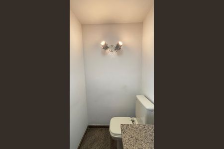 Apartamento à venda com 298m², 3 quartos e 3 vagas Apartamento à venda com 298m², 3 quartos e 3 vagasLavabo