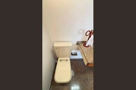 Apartamento à venda com 298m², 3 quartos e 3 vagas Apartamento à venda com 298m², 3 quartos e 3 vagasLavabo