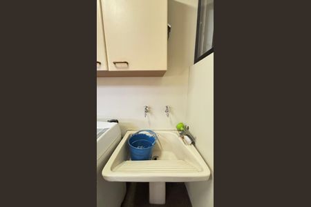 Apartamento à venda com 298m², 3 quartos e 3 vagas Apartamento à venda com 298m², 3 quartos e 3 vagasÁrea de Serviço