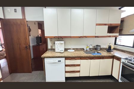 Apartamento à venda com 298m², 3 quartos e 3 vagas Apartamento à venda com 298m², 3 quartos e 3 vagasCozinha