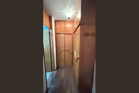 Apartamento à venda com 298m², 3 quartos e 3 vagas Apartamento à venda com 298m², 3 quartos e 3 vagasSuíte 3 Closet